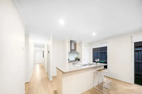 Property photo of 22 Malibu Boulevard Point Cook VIC 3030