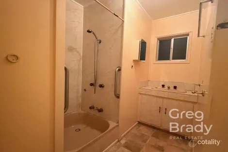 Property photo of 44 Place Avenue Sarina QLD 4737