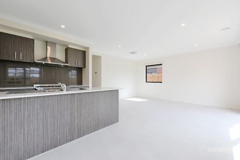 Property photo of 7 Juniperina Circuit Wallan VIC 3756