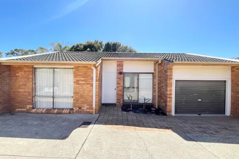 4/10-12 OCEAN VIEW RD, GOROKAN, NSW 2263