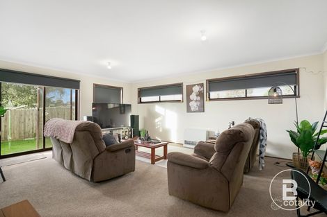 Property photo of 3 Rowan Parade Wendouree VIC 3355