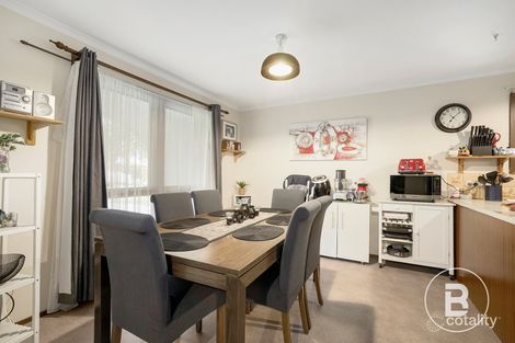 Property photo of 3 Rowan Parade Wendouree VIC 3355