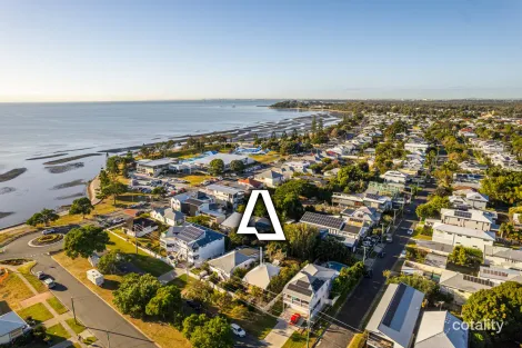 Property photo of 21 Ninth Avenue Sandgate QLD 4017