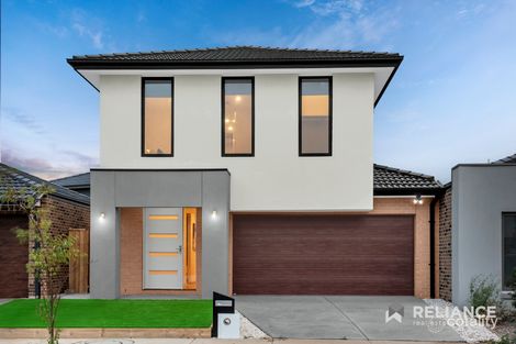 Property photo of 8 Alister Grove Tarneit VIC 3029
