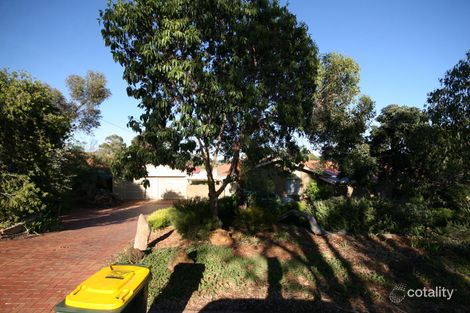 24 Oakridge Rd, Aberfoyle Park, SA 5159