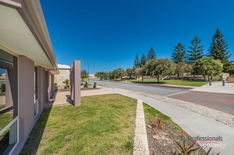 Property photo of 8 Spritsail Way Jindalee WA 6036