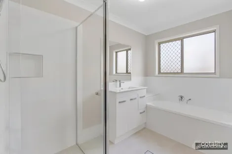 Property photo of 1 Lomandra Drive Morayfield QLD 4506