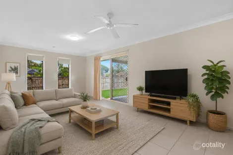 Property photo of 8 Cumberland Drive Varsity Lakes QLD 4227