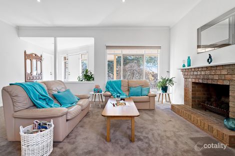 Property photo of 18 River Gum Drive Croydon North VIC 3136