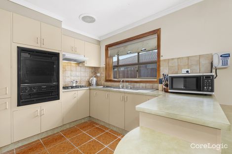 Property photo of 18 Essue Court Mill Park VIC 3082