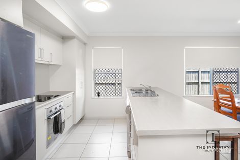 Property photo of 31 Starcke Trail Smithfield QLD 4878