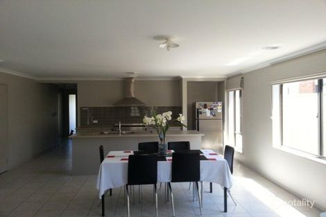 Property photo of 45 Inspiration Circuit Pakenham VIC 3810