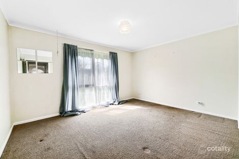 Property photo of 8 Elandra Way Cranbourne West VIC 3977