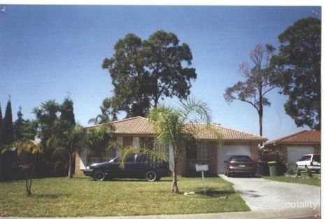 Property photo of 5 Kalambo Place St Clair NSW 2759