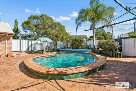 Property photo of 2 Avil Court Gatton QLD 4343