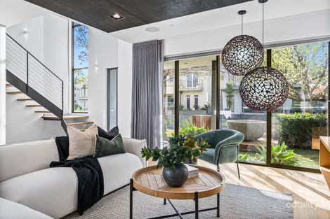 Property photo of 6 Neumayer Place Newport VIC 3015