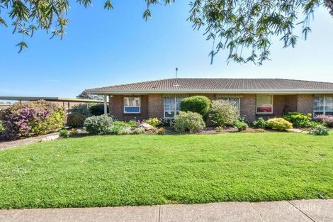 14 Hillier Rd, Morphett Vale, SA 5162