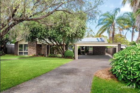 15 Summer Hill Pl, St Clair, NSW 2759