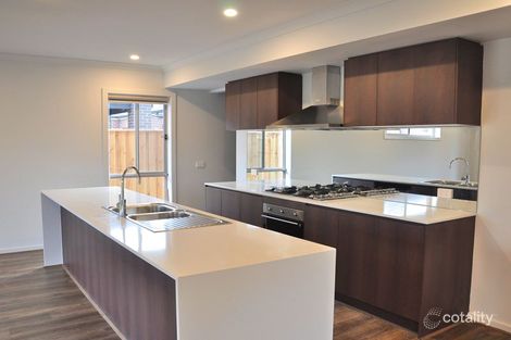Property photo of 4 Oakridge Street Point Cook VIC 3030