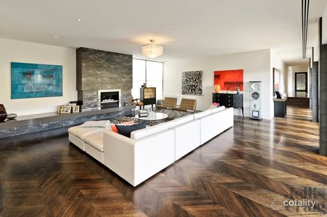 Property photo of 32 Seymour Grove Camberwell VIC 3124