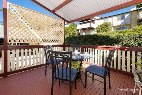 Property photo of 4/82 Russell Terrace Indooroopilly QLD 4068