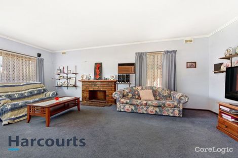 Property photo of 22 Dumfries Street Deer Park VIC 3023