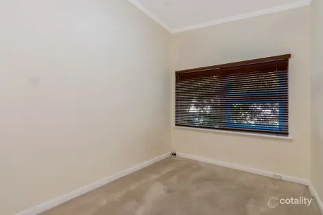 Property photo of 22 Irwin Road Embleton WA 6062