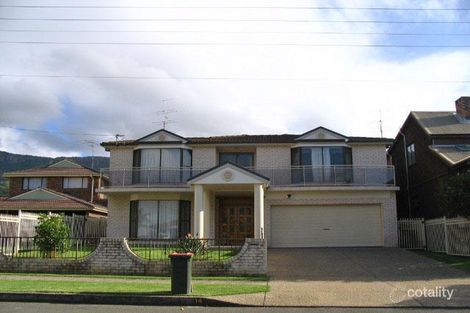 14 Bath St, Thirroul, NSW 2515