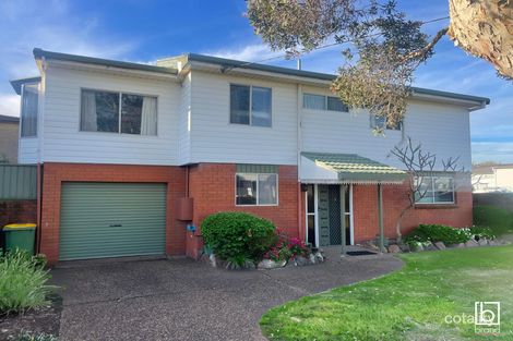 28 Coogee Ave, The Entrance North, NSW 2261