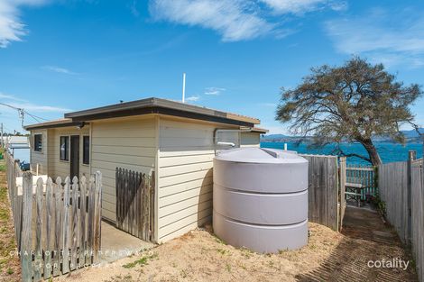 Property photo of 52 Spitfarm Road Opossum Bay TAS 7023