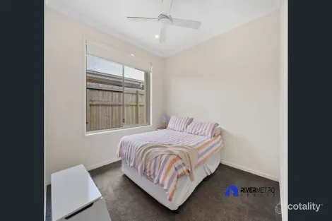 Property photo of 19 Midgley Street Dakabin QLD 4503