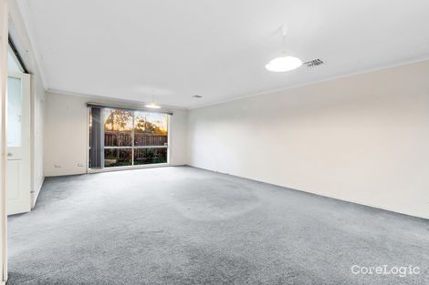 Property photo of 10 Bolwarra Court Cranbourne West VIC 3977