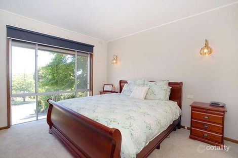 Property photo of 10 Highvale Road Glen Waverley VIC 3150