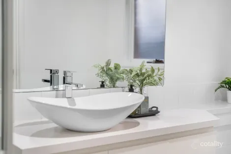 Property photo of 124 Murrindal Drive Rowville VIC 3178