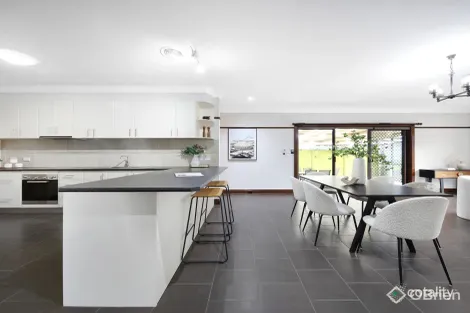 Property photo of 21 Lerina Street Oakleigh East VIC 3166