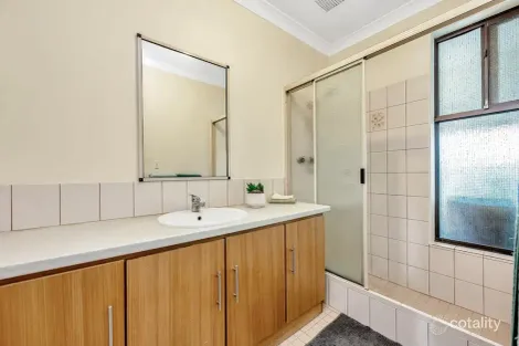Property photo of 31 Doongin Road Greenfields WA 6210