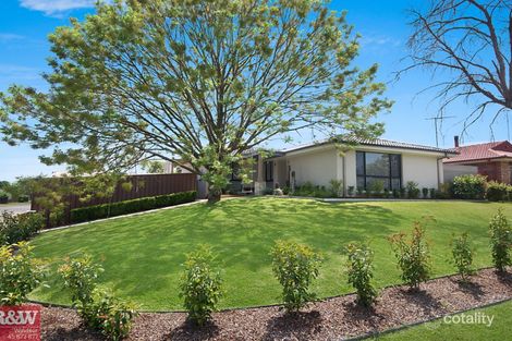 1 Smallwood Rd, Mcgraths Hill, NSW 2756