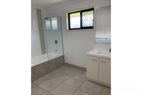 Property photo of 199 Ascot Lane Berserker QLD 4701