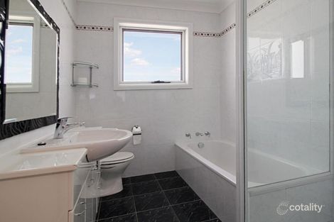 Property photo of 263 Flagstaff Road Lake Heights NSW 2502
