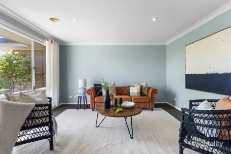 20 Begonia Pl, Orange, NSW 2800