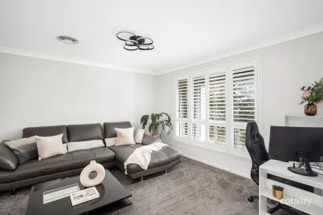 Property photo of 24 Paringa Drive The Ponds NSW 2769