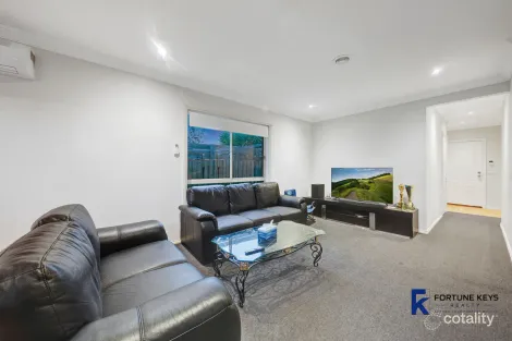 Property photo of 4 Ruby Place Werribee VIC 3030