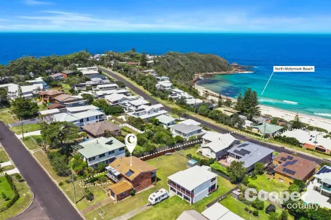 18 JONES AVE, MOLLYMOOK BEACH, NSW 2539