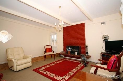 8 Beckenham St, Beckenham, WA 6107