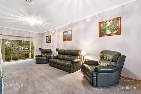 Property photo of 17 Valda Close Berwick VIC 3806