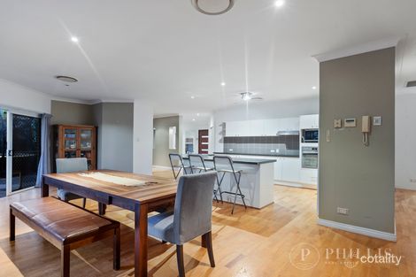 Property photo of 22 Pearson Close Arundel QLD 4214