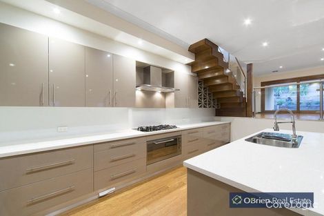 Property photo of 7 Brando Court Endeavour Hills VIC 3802