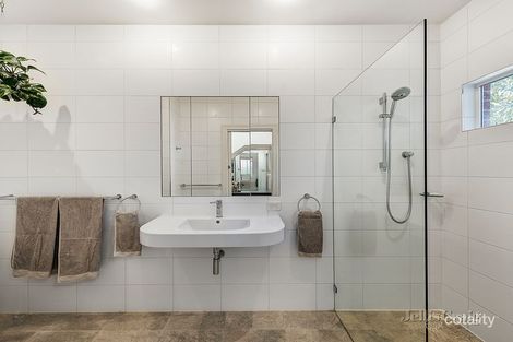 Property photo of 14 Eumeralla Road Caulfield South VIC 3162