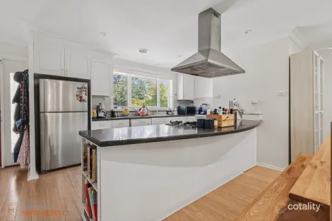 Property photo of 9 McCubbin Street Weston ACT 2611