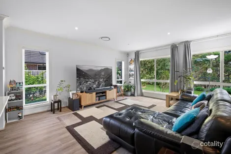 Property photo of 21 Shellbourne Place Cranebrook NSW 2749